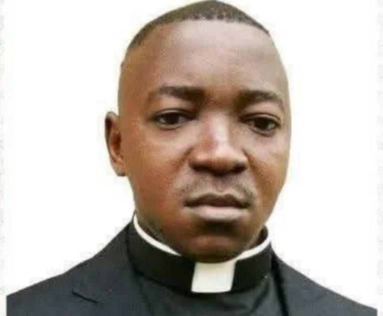 La Sabina perde a soli 46 anni don Faustin Tshimena Kabeya tornato alla Casa del Padre