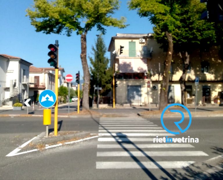 SEI TU IL REPORTER di Rietinvetrina – “Dopo due mesi semaforo ancora non funzionante in via Manio Curio Dentato”