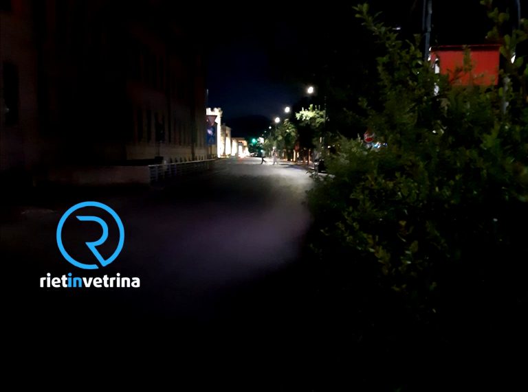 SEI TU IL REPORTER di Rietinvetrina – Giuseppe: “Viale Canali e piazzale Berlinguer totalmente al buio, ma paghiamo le tasse!”
