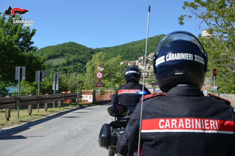 Tre ragazzi reatini rubano una bicicletta da corsa e provano a modificarne le fattezze. Scoperti e denunciati
