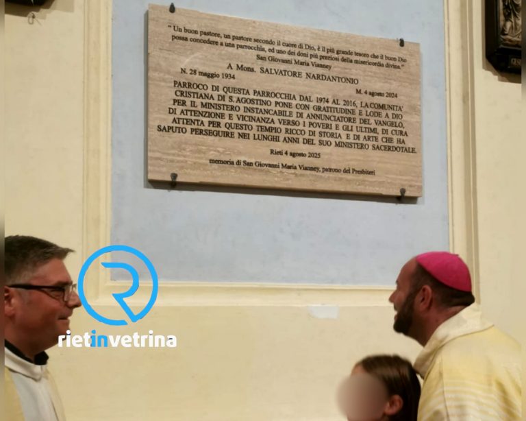 Scoperta la targa dedicata a don Salvatore Nardantonio