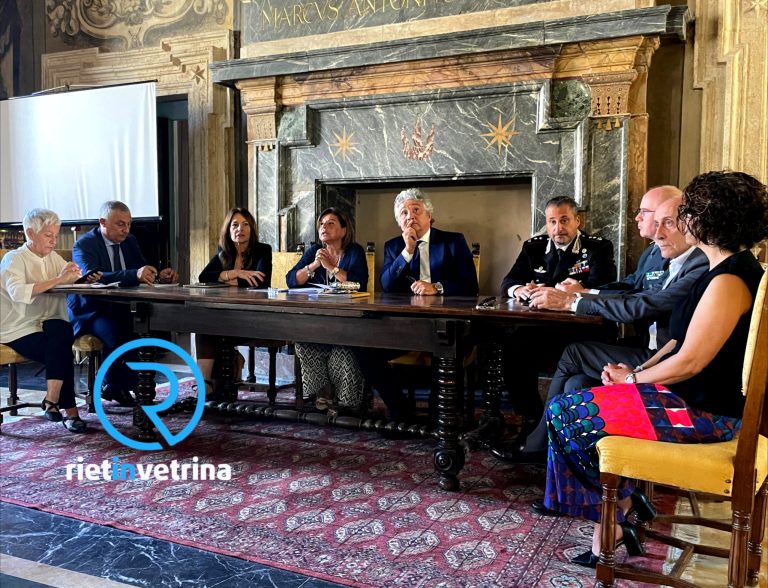 Firmato Protocollo Sicurezza tra Prefettura, Comune, attività commerciali di Rieti e Forze dell’Ordine – COSA PREVEDE IL DOCUMENTO