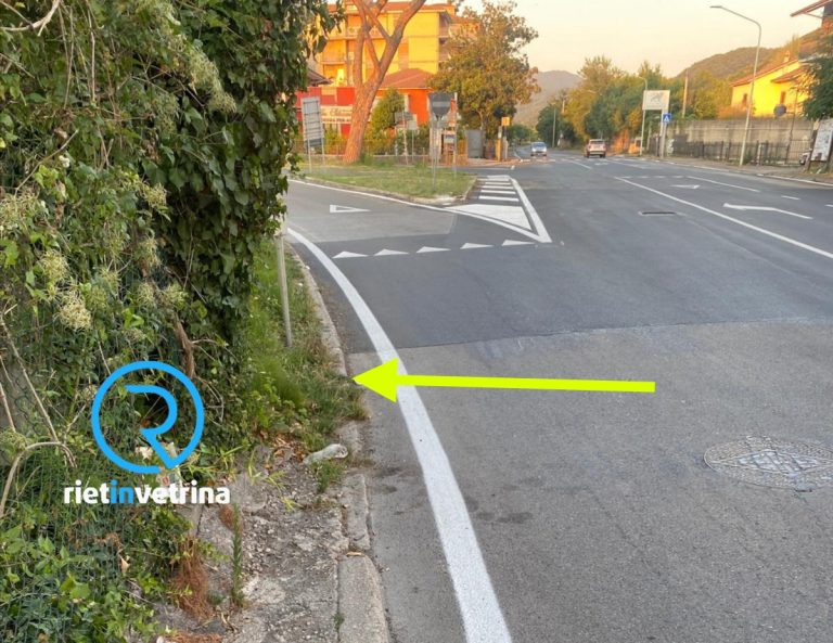 SEI TU IL REPORTER – Angelo: “Qui finisce il mondo. Pedoni ancora senza marciapiede in via Salaria per L’Aquila incrocio via Terminillese”
