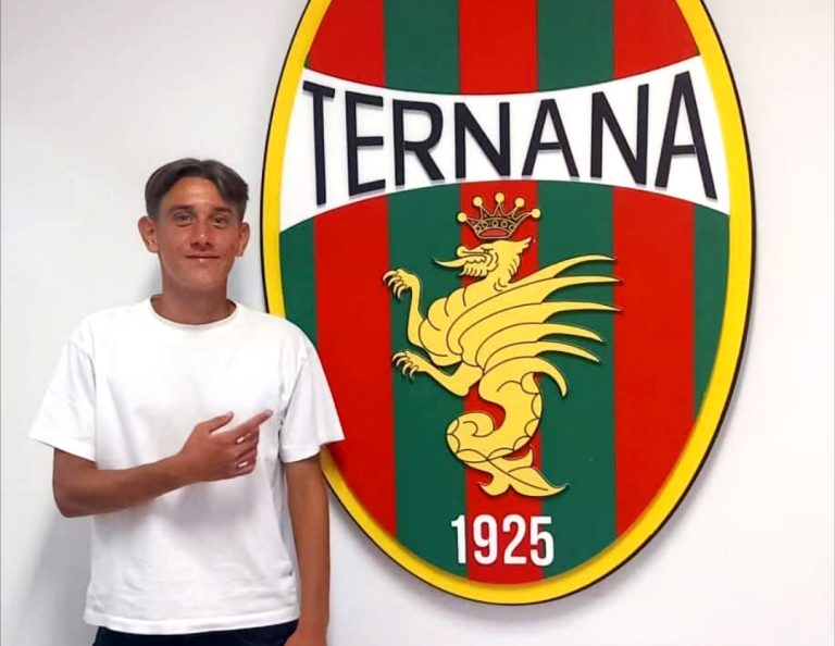 Samuele Fabrizi firma con la Ternana