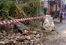 Prime case, masso caduto per un fulmine. Comune chiederà lo “stato di calamità naturale”