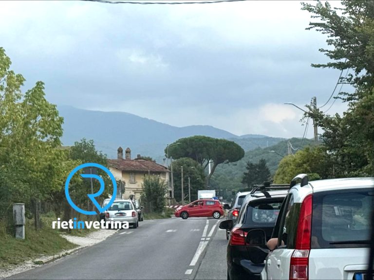 Passaggio a livello di Villa Reatina chiuso oltre 30 minuti