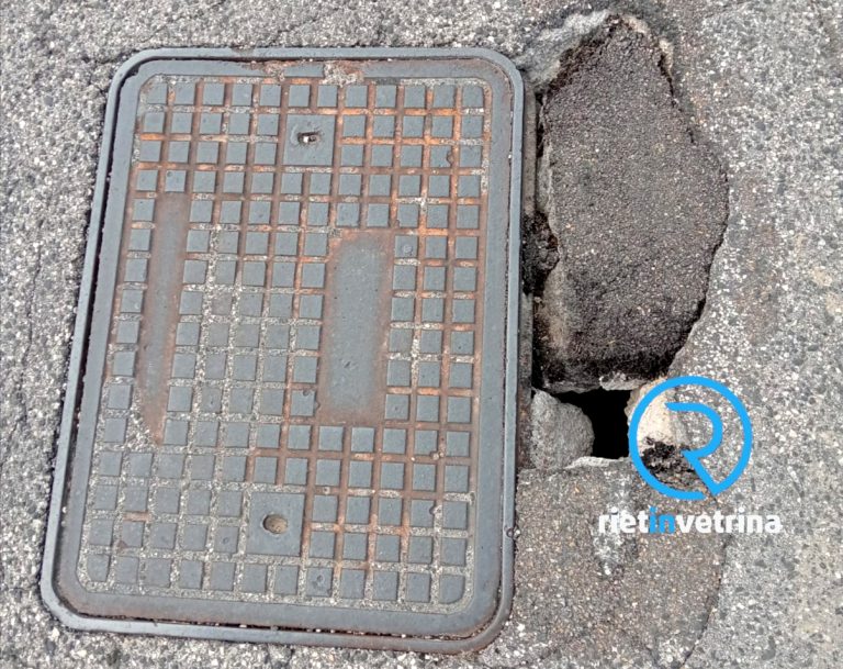 SEI TU IL REPORTER di Rieti – “Intervenite in via Cipriani, c’è un tombino che a breve imploderà”