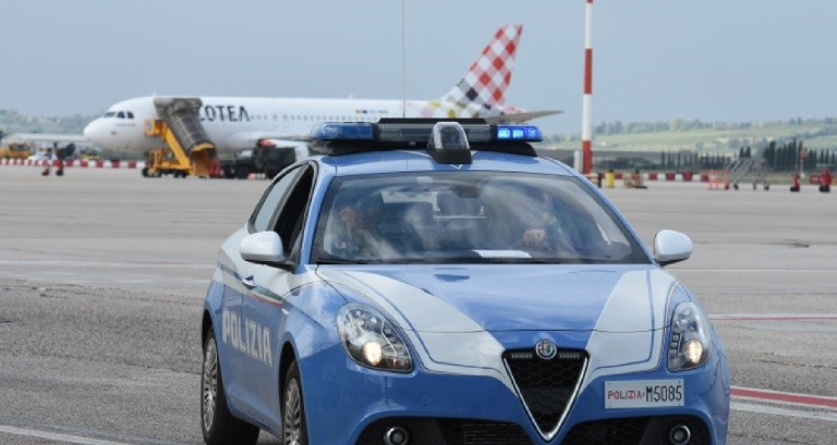 Rimpatriato straniero della Nuova Guinea: aveva molti precedenti