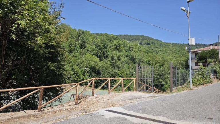 Il Circolo di FdI Cantalice restituisce alla comunità il parco giochi della frazione Santacroce