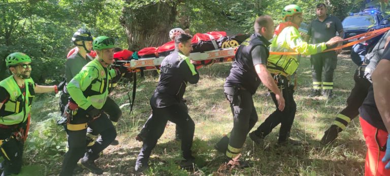 Le immagini del salvataggio di Cesare Marchetti, smarrito tra i monti del Cicolano