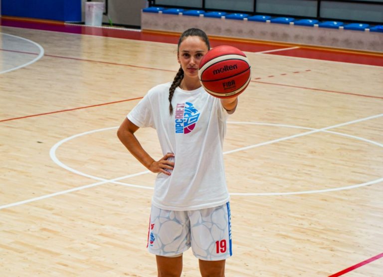 La NPC Women presenta Giulia Colantoni