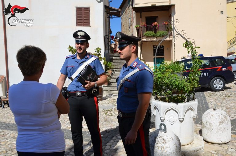 Aveva molestato i genitori e le sue due ex. Arrestato italiano per reiterate condotte aggressive nonostante il divieto di avvicinamento