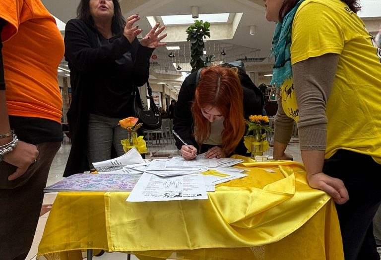 Endometriosi, domenica di ascolto nella postazione allestita dal Comitato Civico Rieti Consapevole