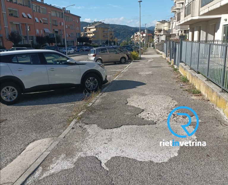 SEI TU IL REPORTER – Carla: “Il Comune si è dimenticato di Campoloniano. In via Cipriani marciapiedi distrutti e sporchi”