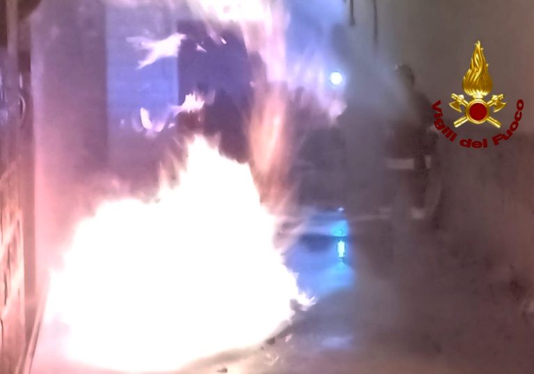 Rieti, fuga di gas e dardo in centro storico