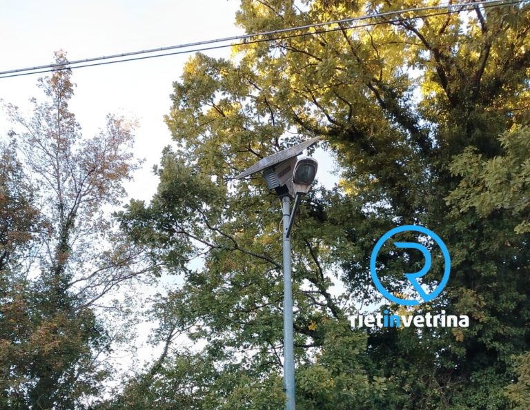 SEI TU IL REPORTER – “Il lampione solare a Sant’Elia non funziona da mesi e l’incrocio è buio. Quando sarà aggiustato?”