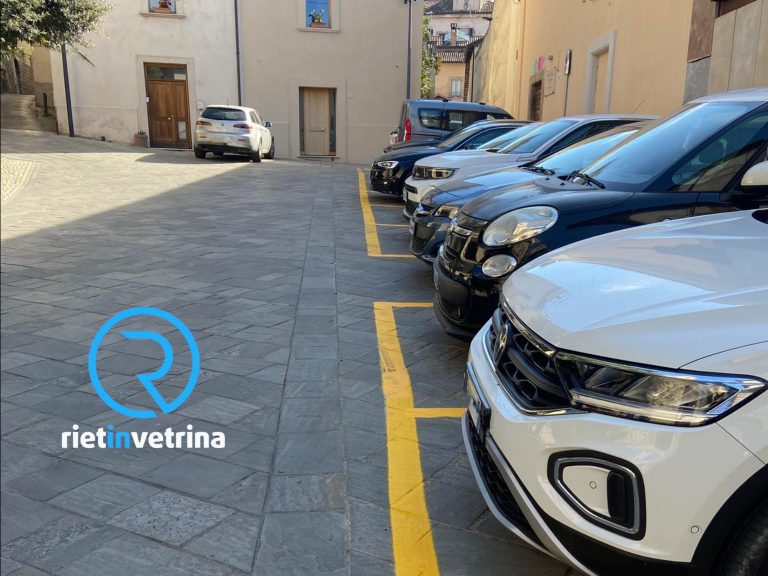 SEI TU IL REPORTER – Antonio: “Davanti alla Paroniana 7 stalli gialli sui 10 dichiarati per 150 auto, in zona già ZTL. Dov’è l’aiuto ai residenti?”