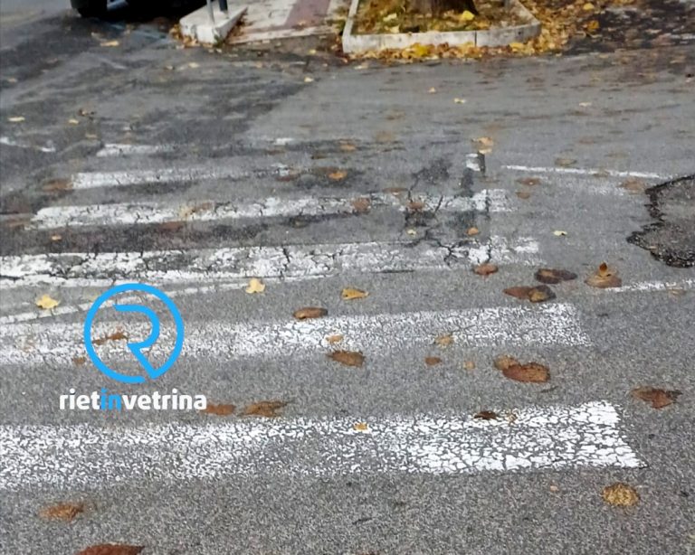 SEI TU IL REPORTER – Antonella: “Prima di fare le strisce blu il Comune di Rieti avrebbe dovuto rifare le strisce pedonali”