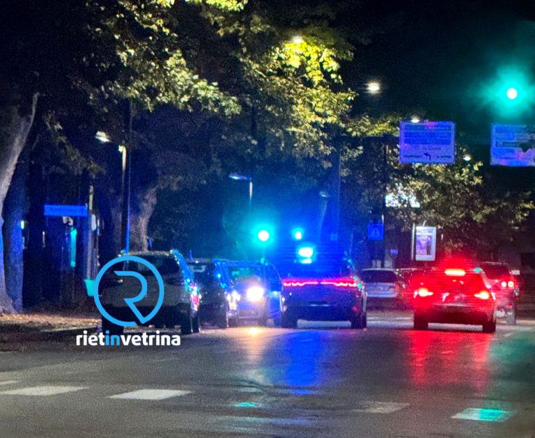Va contromano in viale Maraini, bloccato dalla Polizia