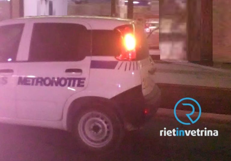Extracomunitario prende a pugni l’auto di servizio del Metronotte: bloccato in centro storico