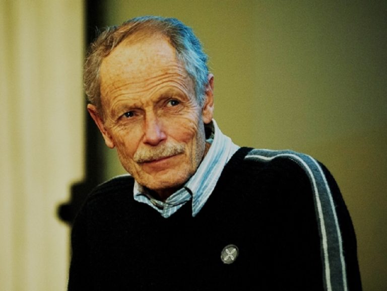 Il Liceo Classico promuove l’Incontro a scuola con Erri De Luca