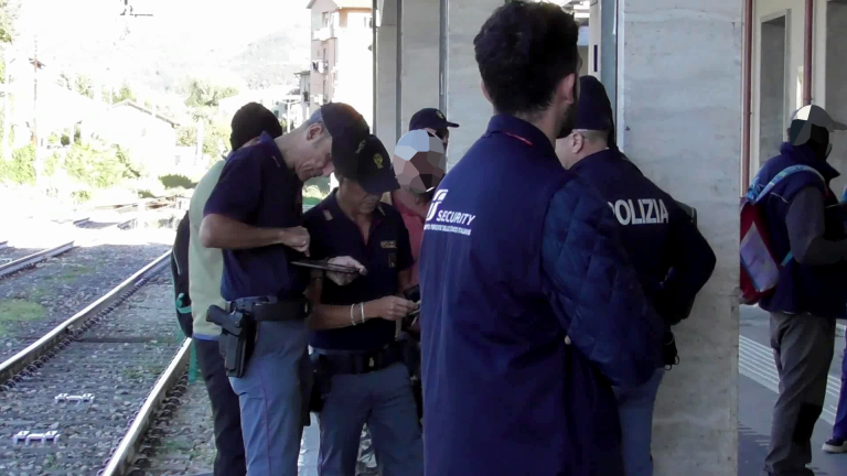 Controlli a tappeto alla Stazione FS di Rieti da parte della Polizia di Stato