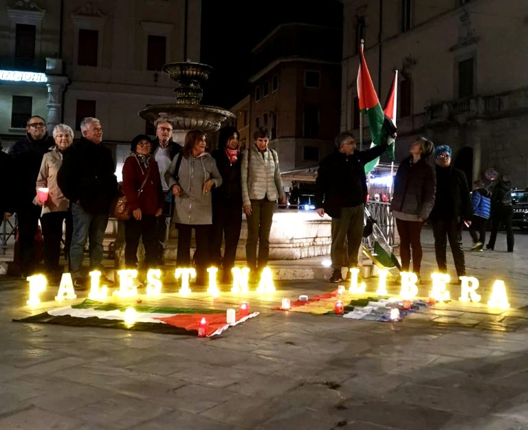Rieti, flash mob per ricordare le vittime palestinesi