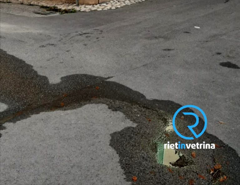 SEI TU IL REPORTER – “C’è una perdita d’acqua in via Centuroni”