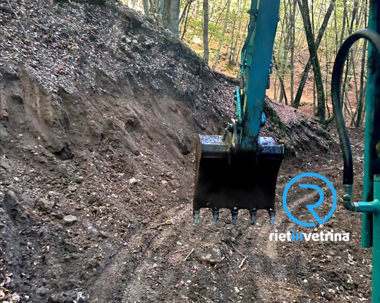 Volontariato Civico, l’Associazione Cacciatori Valcanera ripulisce la strada Ara Ferretto tra Poggio Perugino e Valle Gemini