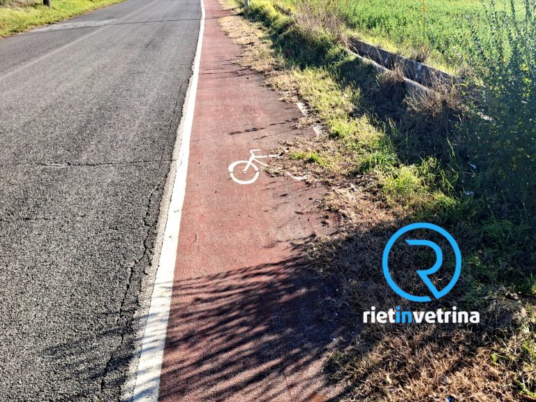 SEI TU IL REPORTER di Rietinvetrina – Luca: “La pista ciclabile zona aeroporto è mangiata dall’erba”