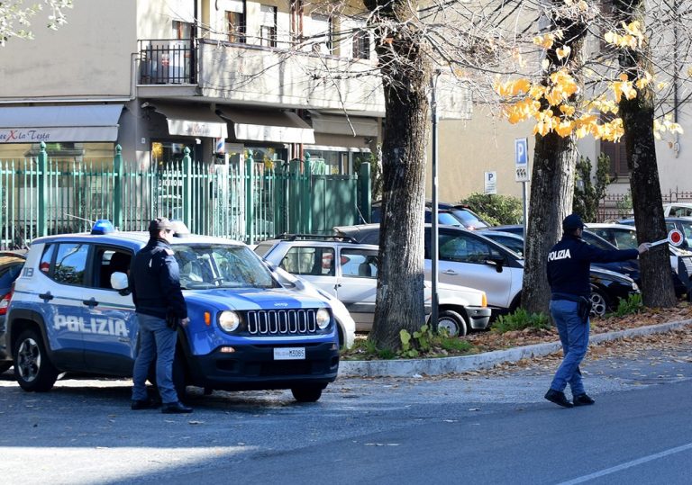 Rieti, si finge un Magistrato e ruba denaro agli automobilisti: Questore emette Foglio di Vai Obbligatorio con divieto di ritorno in Città