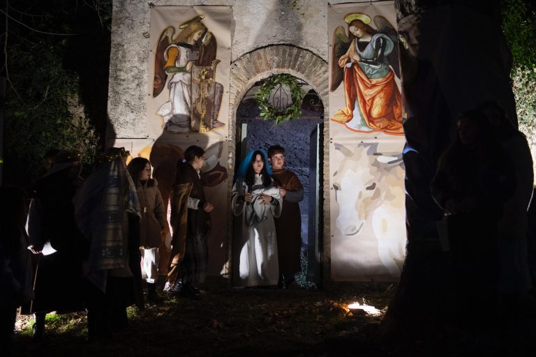 Grande partecipazione al Santuario di San Felice all’Acqua a Cantalice per la rappresentazione della Natività – LE FOTO