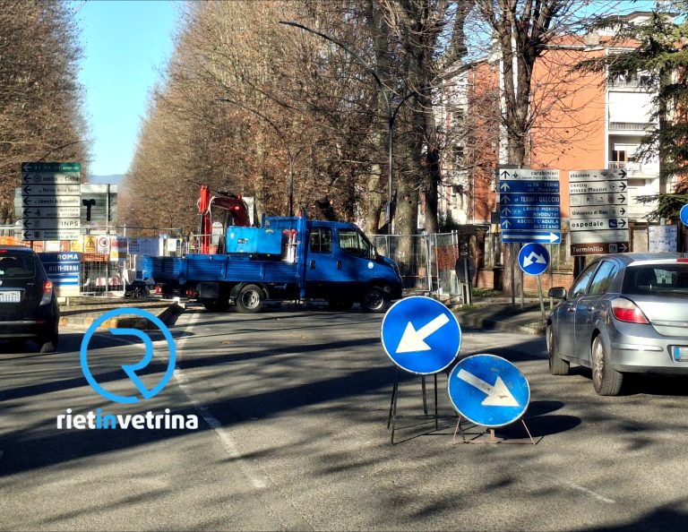 Chiuso viale Maraini per lavori sul metanodotto: deviazione in via Porrara