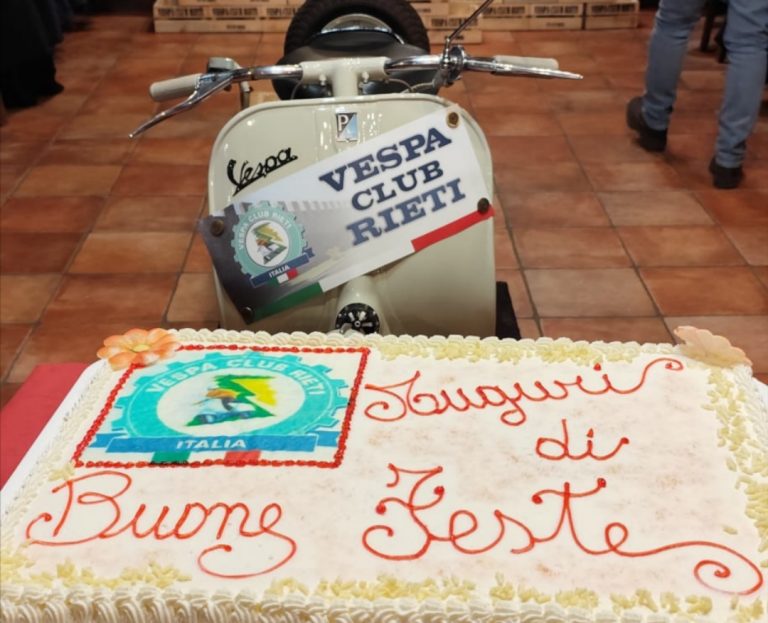 Cena di Natale per il Vespa Club Rieti