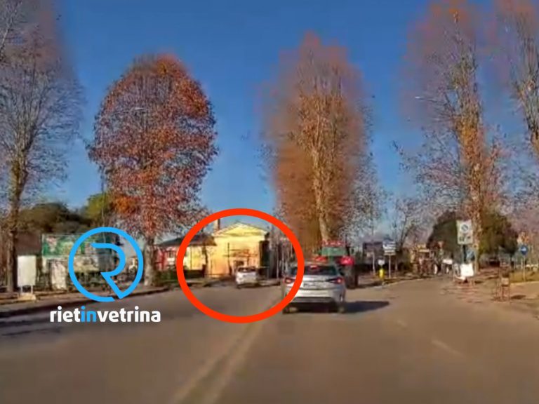 Ancora un’auto contromano nella rotatoria Melvin Jones