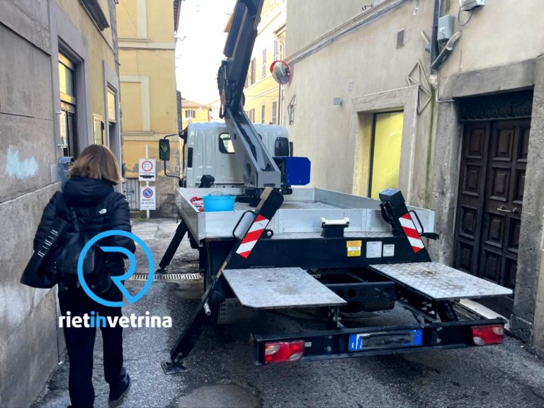 SEI TU IL REPORTER – Paolo: “Lavori non comunicati in via Pennina. Noi residenti di via Sant’Agnese impossibilitati a rientrare in casa”