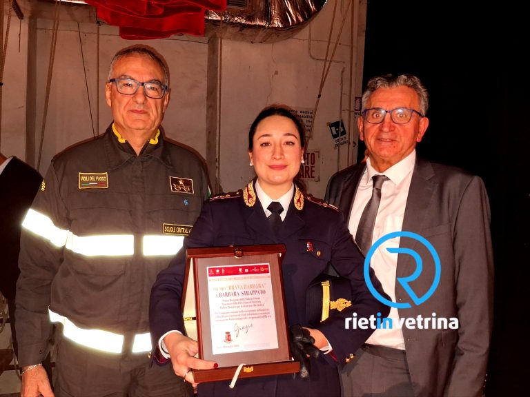 Premio Brava Barbara 2025 alla dott.ssa Barbara Strappato dirigente Polizia di Stato. Ha ritirato il riconoscimento la dott.ssa Martina Celletti
