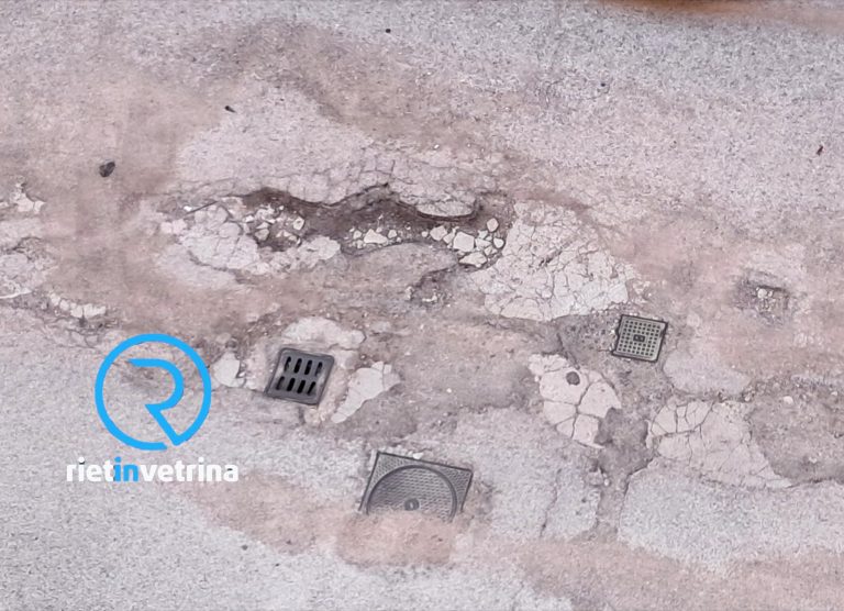 SEI TU IL REPORTER di Rietinvetrina – “In via Sforza ci sono crateri. In più siamo sommersi dai piccioni. Chiediamo un intervento dell’ATER”