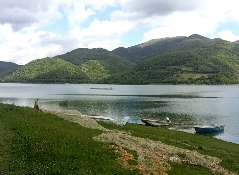 I pescatori delle acque interne del Lazio chiedono un indennizzo per il fermo obbligatorio della pesca all’anguilla