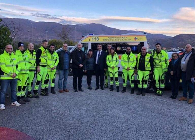 Il vescovo mons. Piccinonna visita la Postazione ARES 118 Rieti