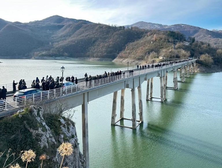 Castel di Tora si riconferma l’approdo privilegiato del grande cinema mondiale