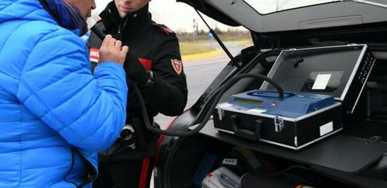 Fermato 33enne di Contigliano per guida sotto l’effetto di alcool. Si rifiuta anche di sottoporsi al test