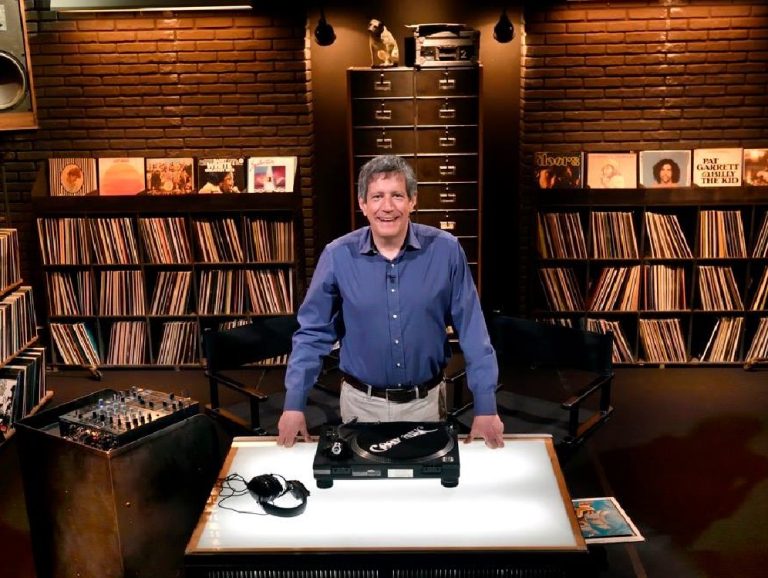 ►VIDEO – A TU PER TU – Riccardo Rossi ospite di Rietinvetrina e Radiomondo per presentare lo spettacolo: “Volevo fare il musicista”