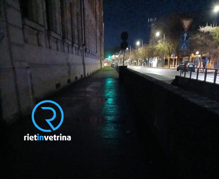 SEI TU IL REPORTER di Rietinvetrina – “Le strisce pedonali di viale Canali fronte Stazione sono completamente al buio”