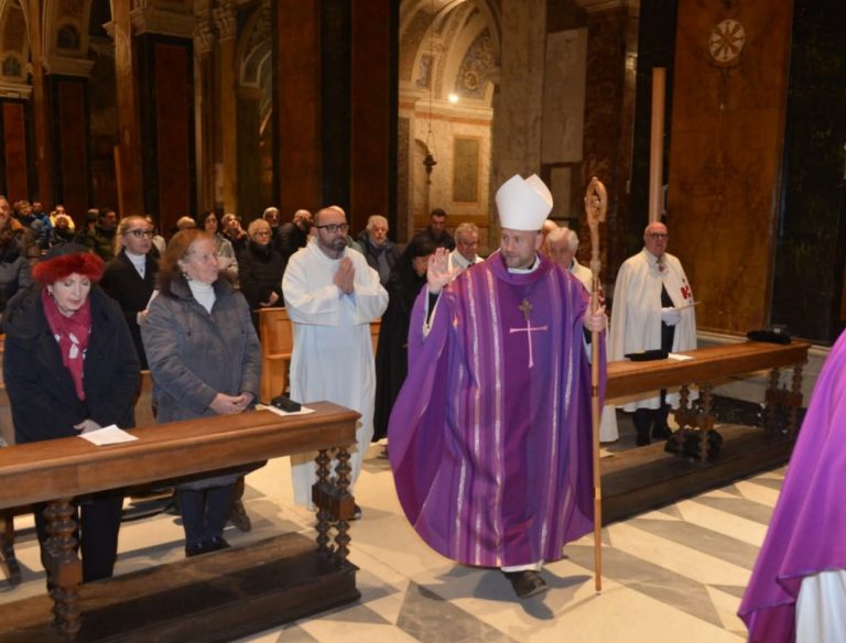 Quaresima, il vescovo Piccinonna ha presieduto la Celebrazione Eucaristica