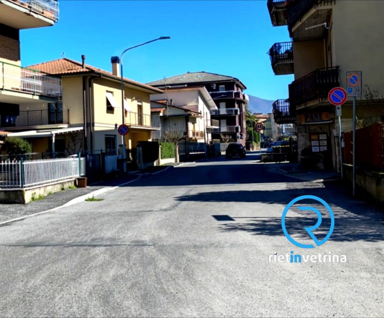 SEI TU IL REPORTER di Rietinvetrina – I residenti: “In via delle Acque non ci sono strisce pedonali e le auto sfrecciano”