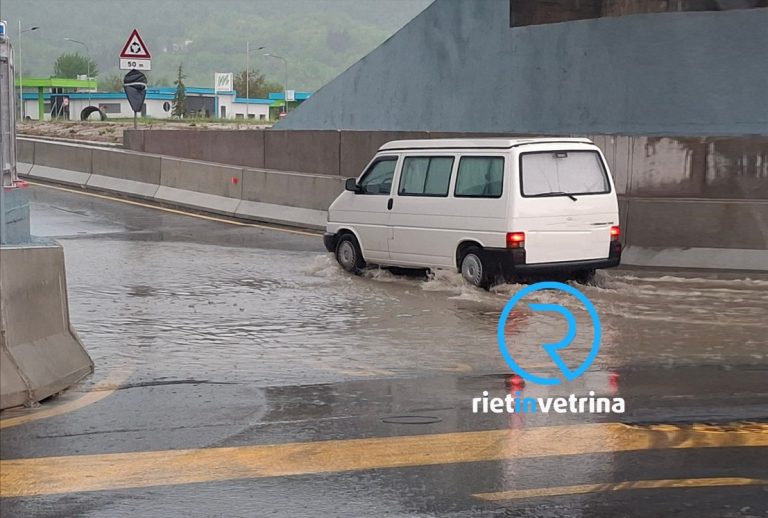 È aperto al traffico il sottopasso di via Velinia dopo la chiusura da parte dei Pompieri