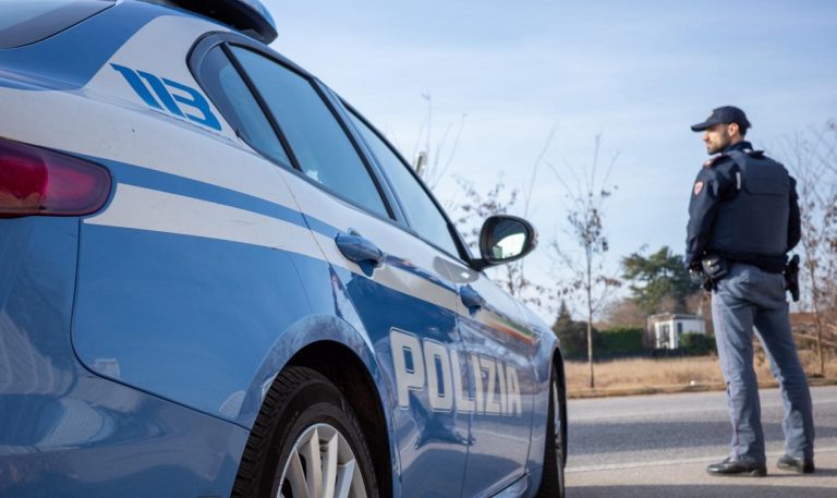 Rieti, espulsi dalla Polizia di Stato due pericolosi stranieri: uno aveva commesso crimini contro l’umanità e crimini di guerra