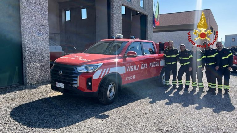Un nuovo pick-up in dotazione ai Vigili del Fuoco di Poggio Mirteto