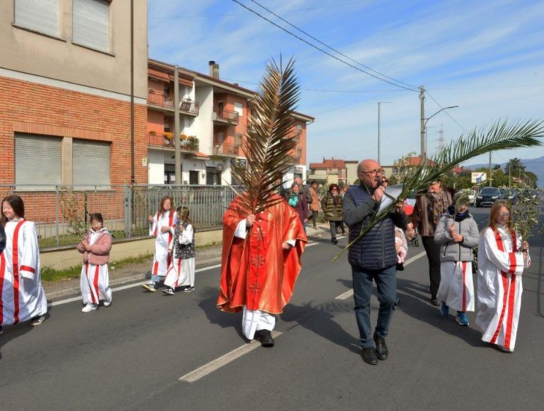 Celebrata a Quattro Strade la Domenica delle Palme – LE FOTO